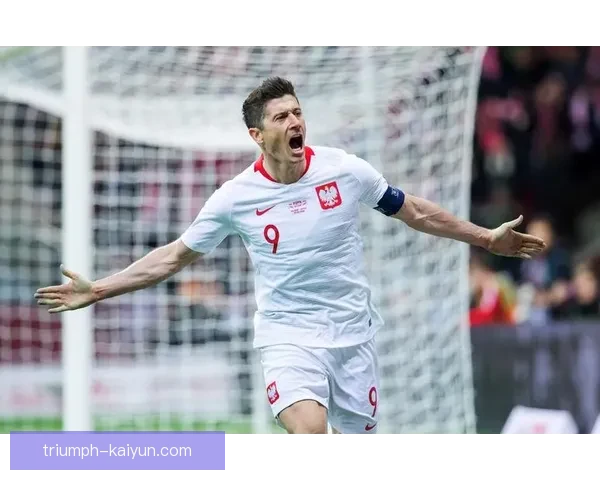 波兰齐林斯基中场状态回暖，近期表现稳健值得关注